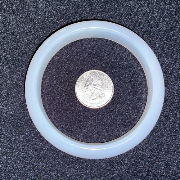 Vintage White Onyx Bangle Bracelet – Size 8.5